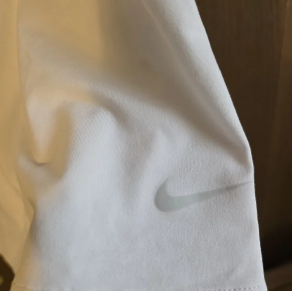 Nike Women's White Tank Top - Picture 2 of 4